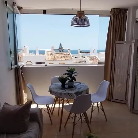 A Un Paso De Playa Bonita 베날마데나코스타